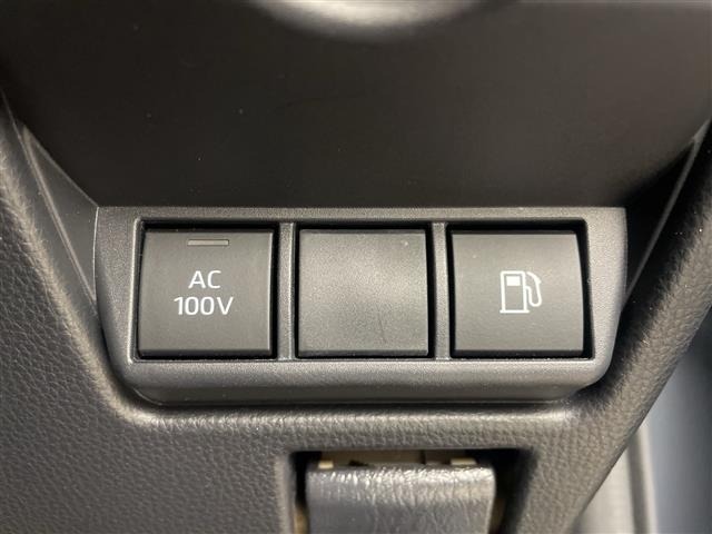 Toyota PRIUS 2023 7022708-10