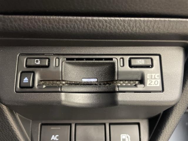 Toyota PRIUS 2023 7022708-11