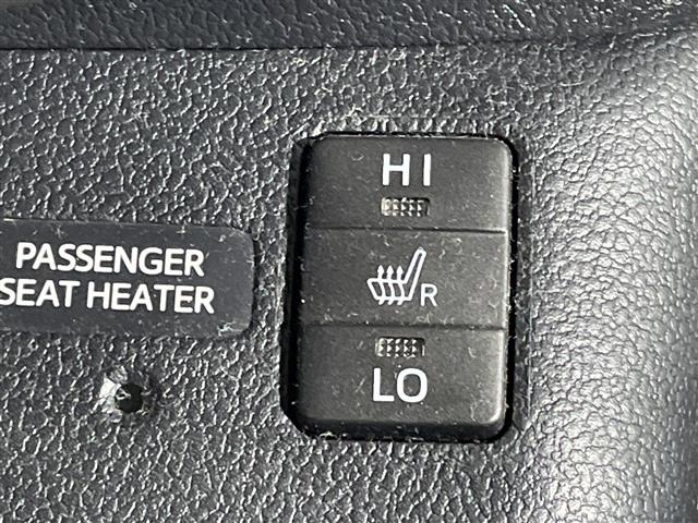 Toyota PRIUS 2017 7022713-1
