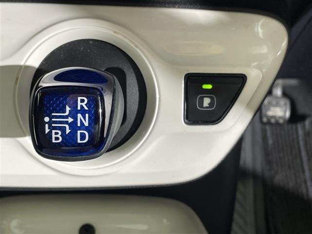 Toyota PRIUS 2017 7022713-13