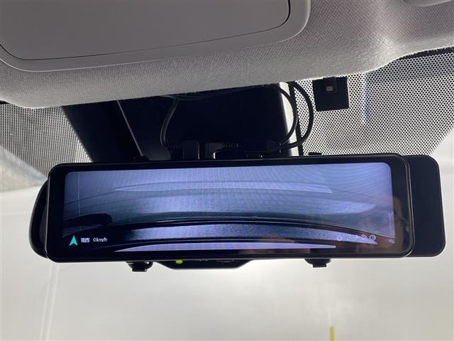 Toyota PRIUS 2017 7022713-2
