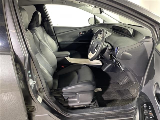 Toyota PRIUS 2017 7022713-6