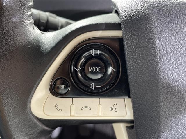 Toyota PRIUS 2017 7022713-7