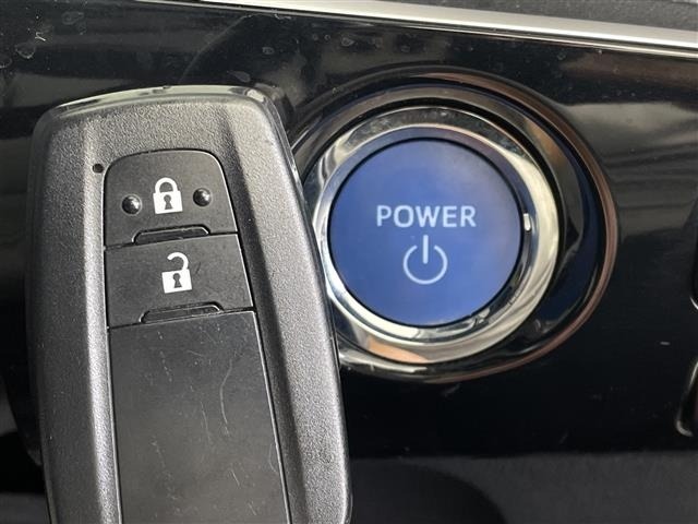Toyota PRIUS 2018 7022750-1