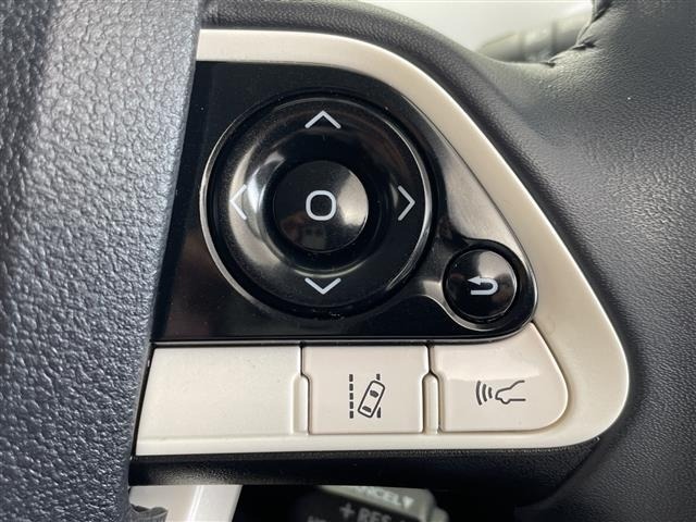 Toyota PRIUS 2018 7022750-3