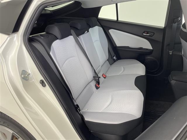 Toyota PRIUS 2018 7022750-4
