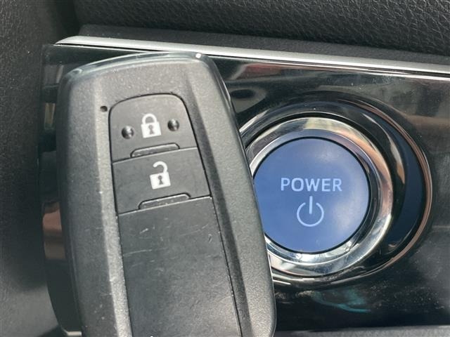 Toyota PRIUS 2018 7022753-1