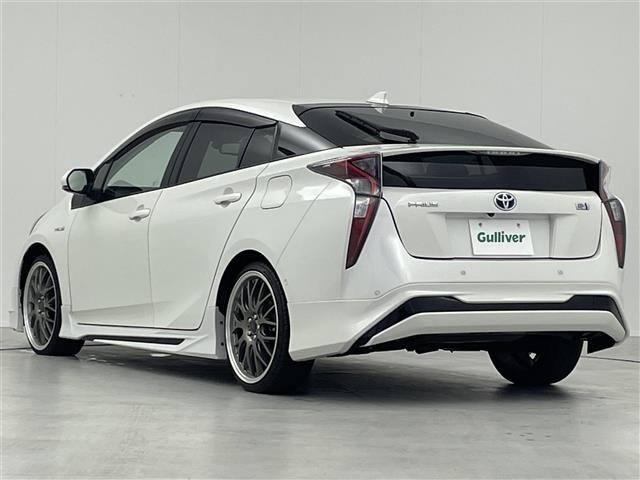 Toyota PRIUS 2018 7022753-13