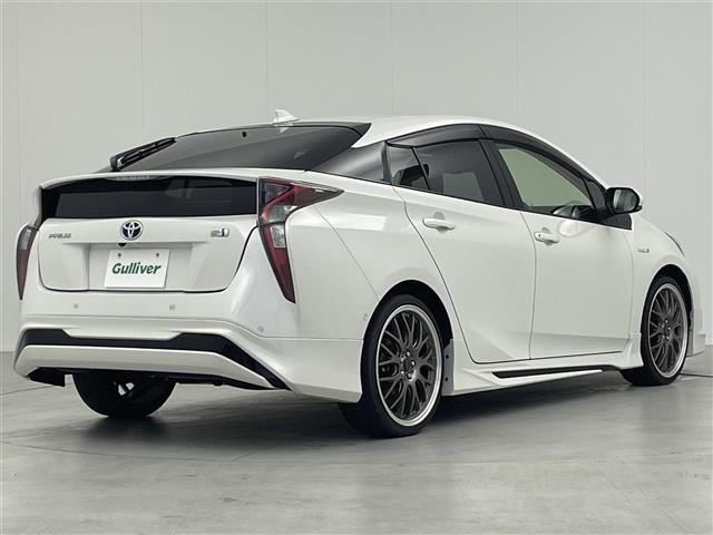 Toyota PRIUS 2018 7022753-14