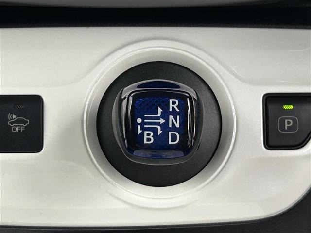 Toyota PRIUS 2018 7022753-22
