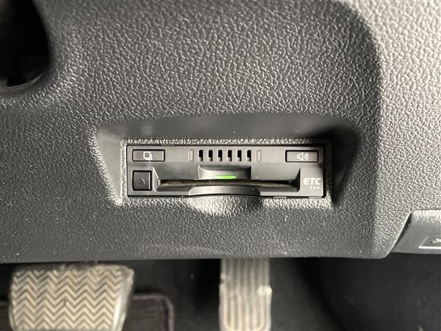 Toyota PRIUS 2018 7022753-3
