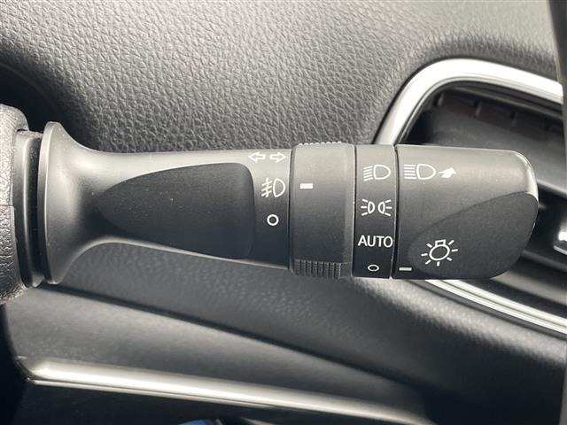 Toyota PRIUS 2019 7022754-10