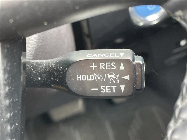 Toyota PRIUS 2019 7022754-11
