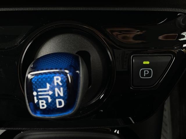 Toyota PRIUS 2019 7022754-13