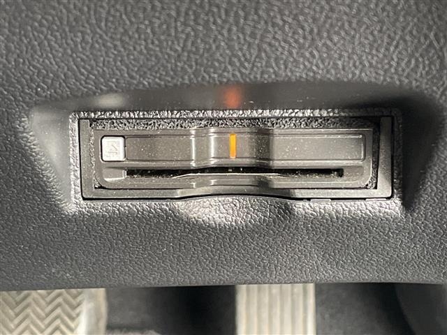 Toyota PRIUS 2019 7022754-22