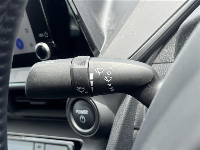Toyota PRIUS 2023 7022778-2