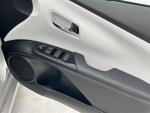 Toyota PRIUS 2019 7022788-11