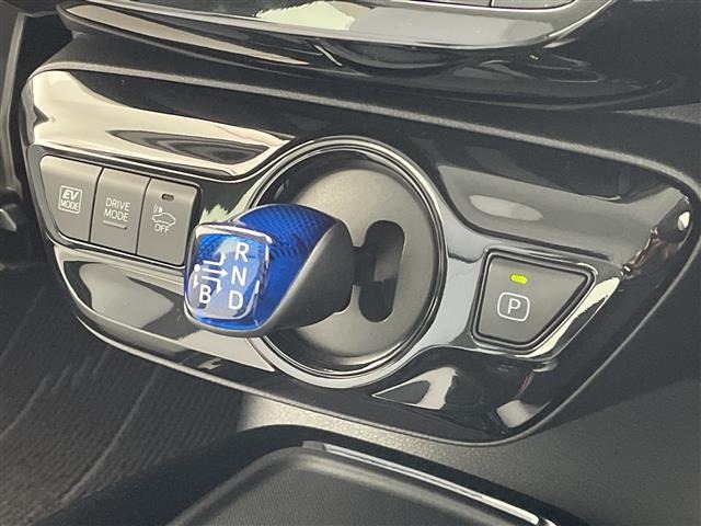 Toyota PRIUS 2019 7022788-13
