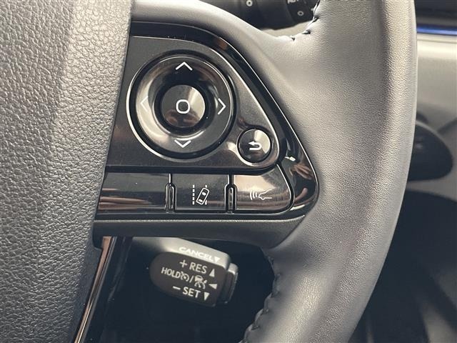 Toyota PRIUS 2019 7022788-3