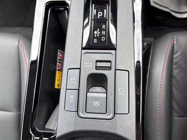 Toyota PRIUS 2024 7022797-7