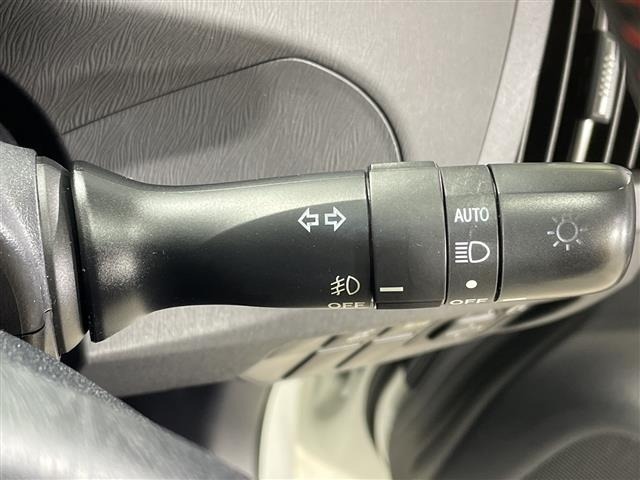 Toyota PRIUS 2013 7022798-3