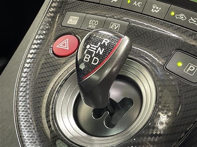 Toyota PRIUS 2013 7022798-9