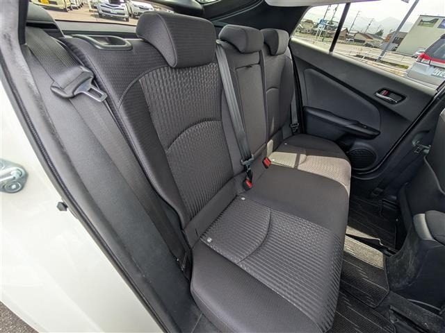 Toyota PRIUS 2017 7022813-1