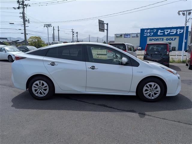 Toyota PRIUS 2017 7022813-11