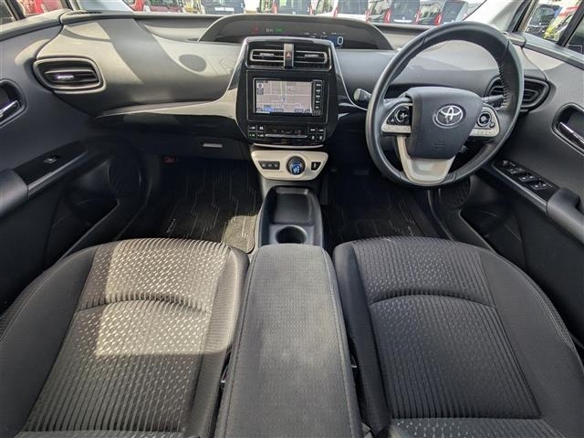 Toyota PRIUS 2017 7022813-14