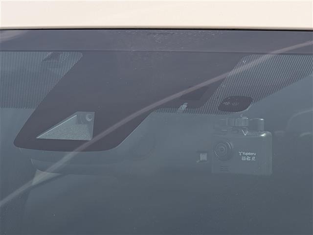 Toyota PRIUS 2017 7022813-17