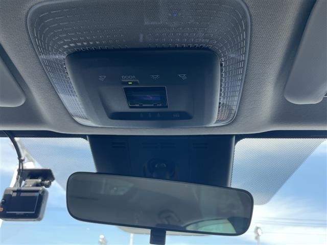 Toyota PRIUS 2024 7022821-6