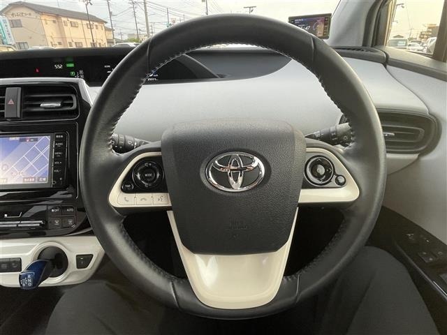 Toyota PRIUS 2016 7022830-1
