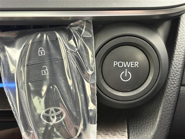Toyota PRIUS 2023 7022832-19