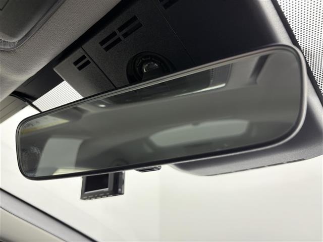 Toyota PRIUS 2023 7022832-7