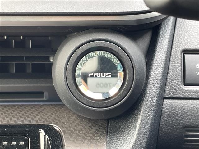 Toyota PRIUS 2025 7022838-11