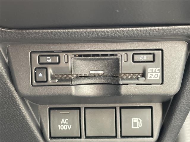 Toyota PRIUS 2025 7022838-22