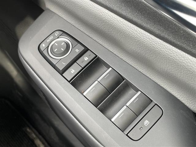 Toyota PRIUS 2025 7022838-4