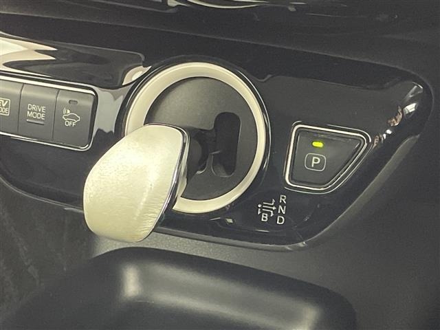 Toyota PRIUS 2017 7022839-11