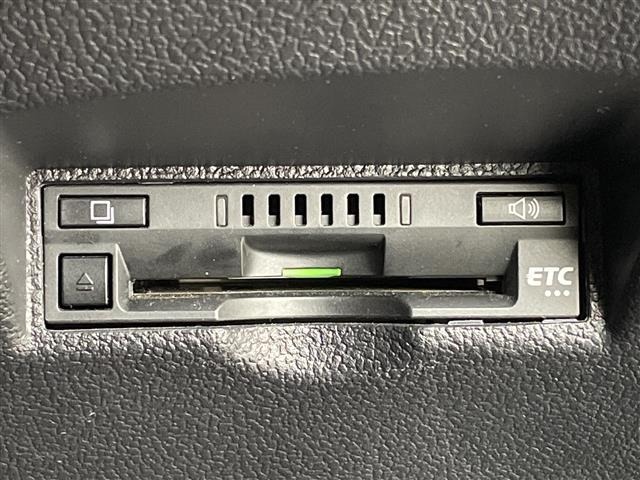 Toyota PRIUS 2017 7022839-21