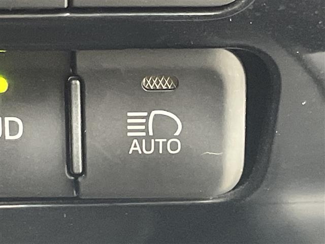 Toyota PRIUS 2017 7022839-8
