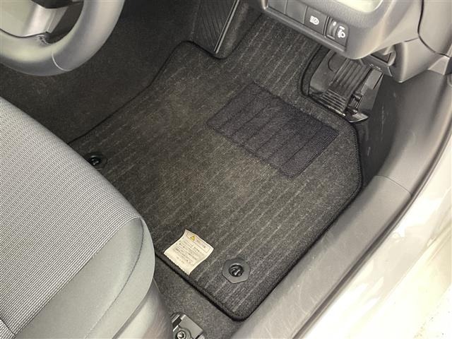 Toyota PRIUS 2024 7022846-2