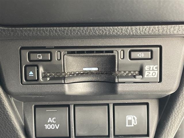 Toyota PRIUS 2024 7022846-21