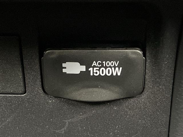 Toyota PRIUS 2024 7022846-3