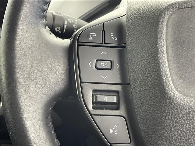 Toyota PRIUS 2023 7022854-3