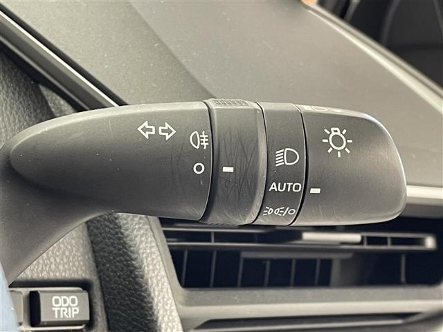 Toyota PRIUS 2023 7022854-8