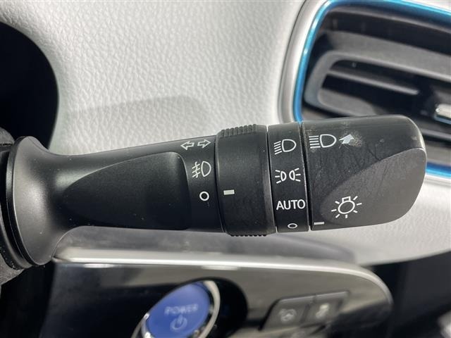 Toyota PRIUS 2019 7022857-11