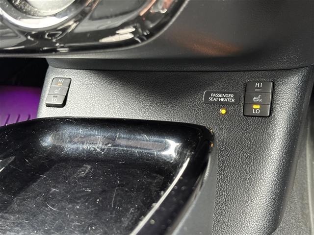 Toyota PRIUS 2016 7022858-9