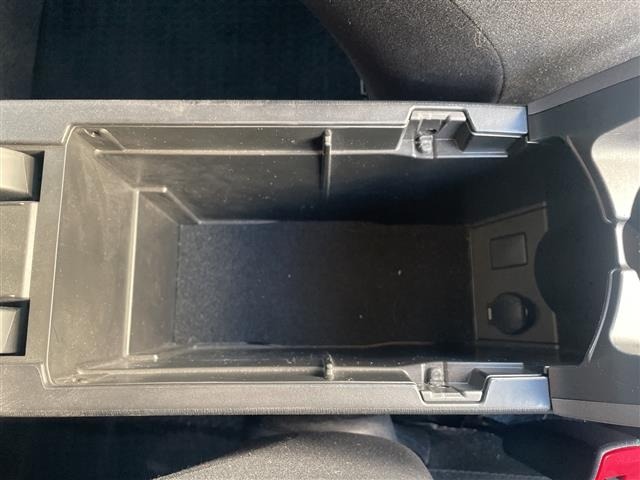 Toyota PRIUS 2013 7022866-4