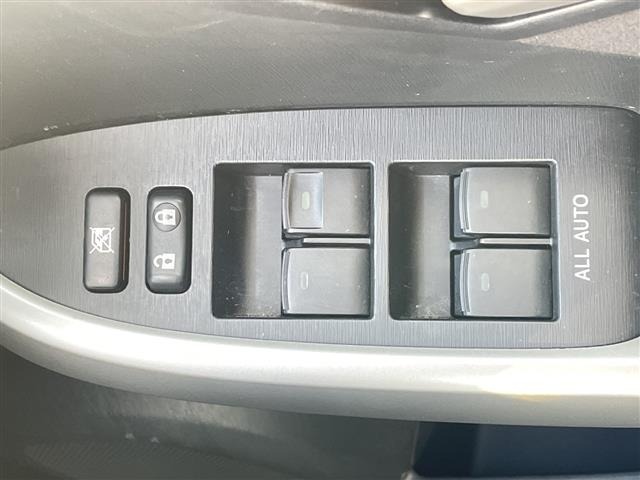 Toyota PRIUS 2013 7022866-6