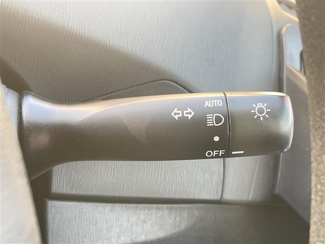 Toyota PRIUS 2013 7022866-7